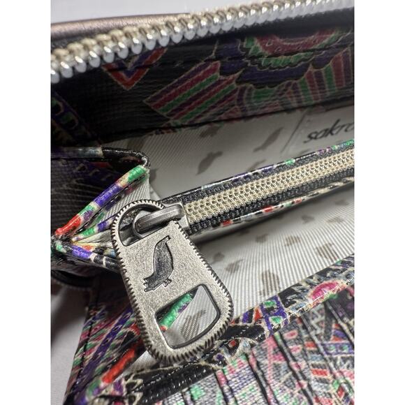 Sakroots Wallet  Zip Around Artist Circle Black Multi Color Llama Mandala NWOT - Picture 10 of 14